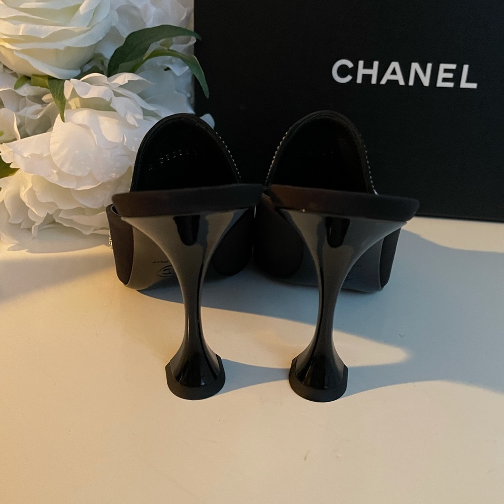 ⭐️SOLD⭐️Chanel Black Mules Size 37 - Picture 4 of 4